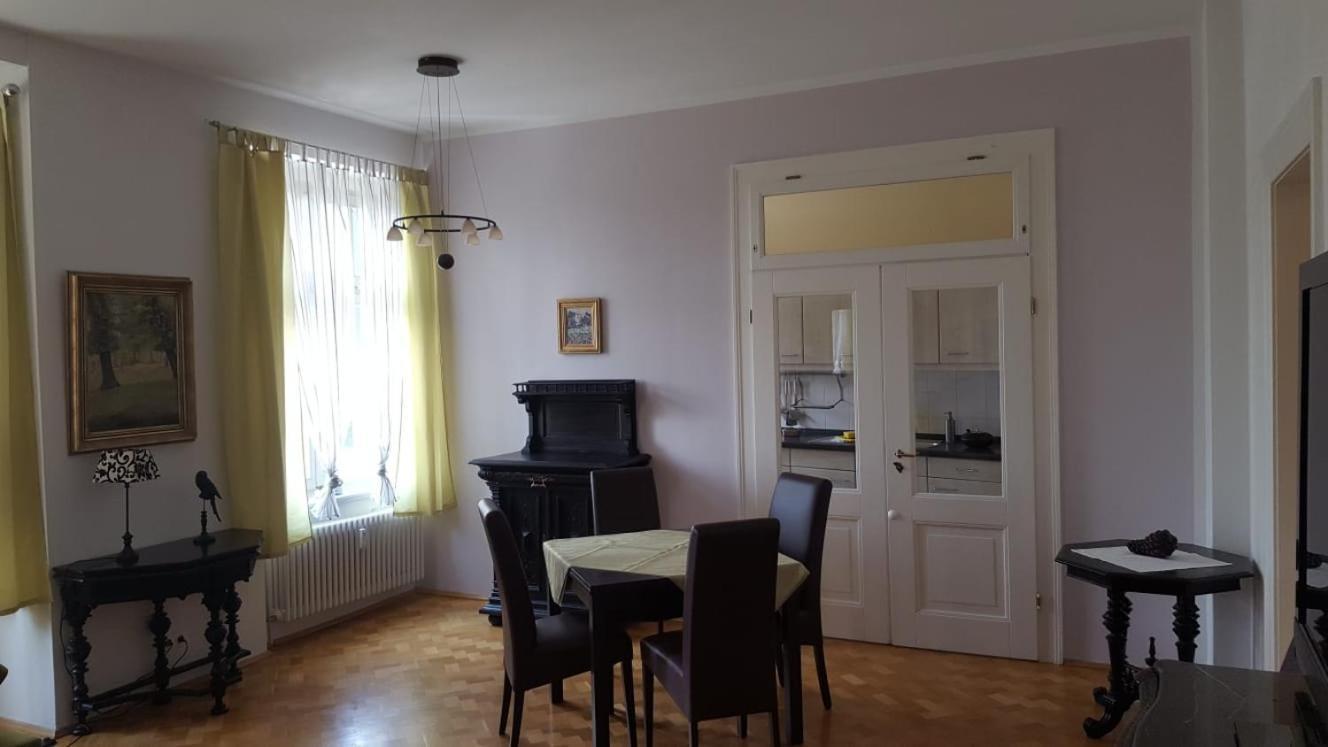 Hotel-Appartement-Villa Ulenburg Dresden Bilik gambar