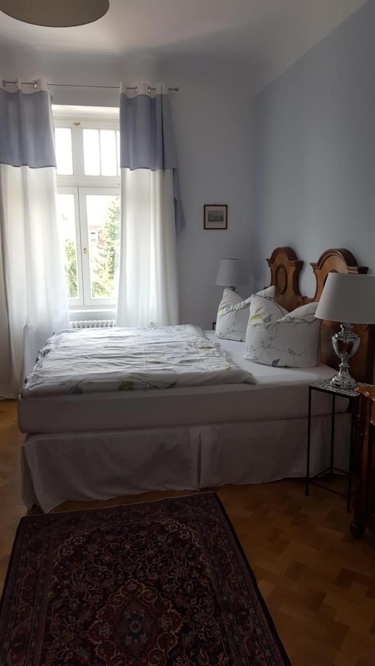 Hotel-Appartement-Villa Ulenburg Dresden Bilik gambar