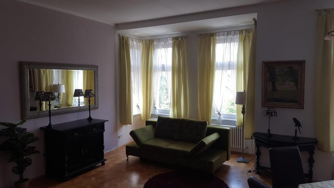 Hotel-Appartement-Villa Ulenburg Dresden Bilik gambar